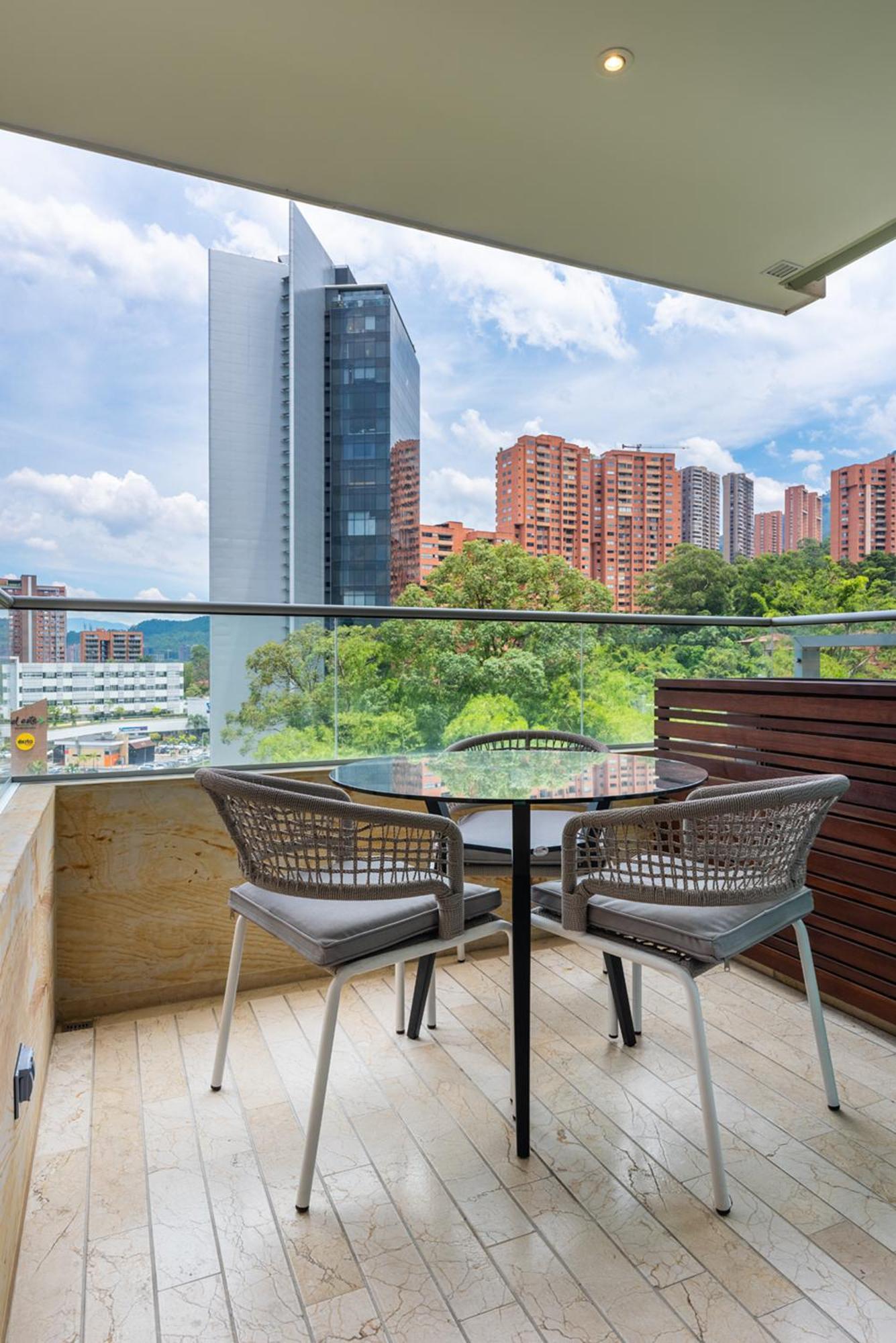 Estelar La Torre Suites 麦德林 外观 照片